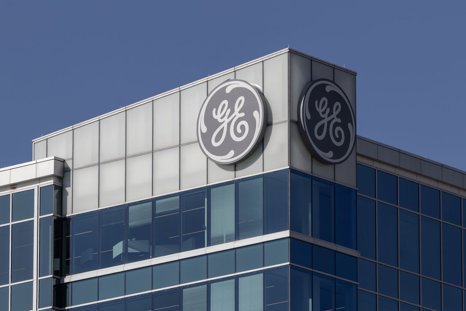 Brand History: A Century of General Electric(GE) Advertising